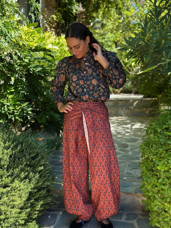 PANTALÓN HOJITAS