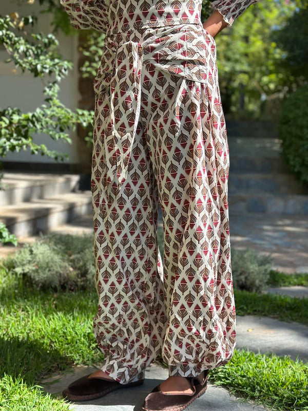 PANTALÓN HOJITAS