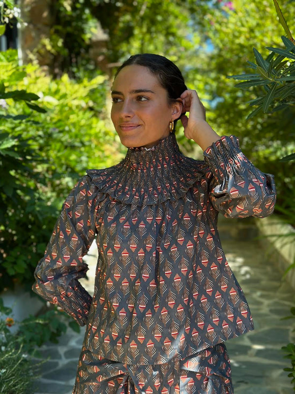 BLUSA HOJITAS