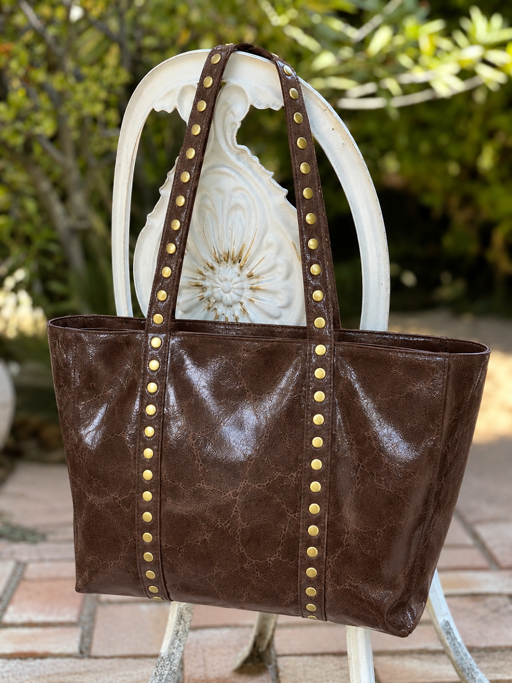 BOLSO METALIZADO TACHAS