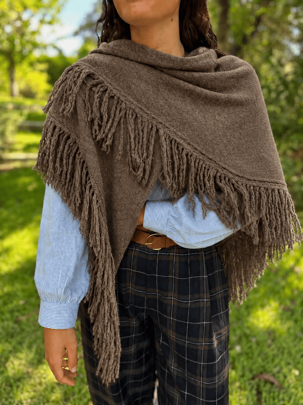 PONCHO FLECOS TAUPE
