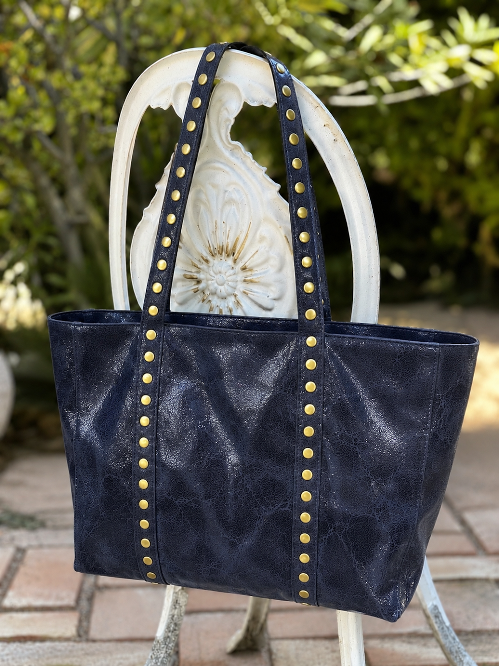BOLSO METALIZADO TACHAS