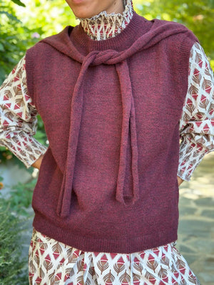 BOW VEST