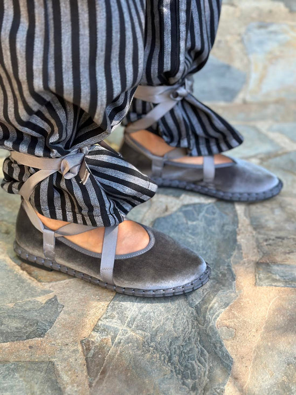 MERCEDITAS LAZADA GRIS
