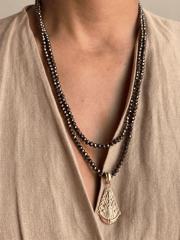 COLLAR BOLITAS MEDALLA VIRGEN DEL ROCÍO
