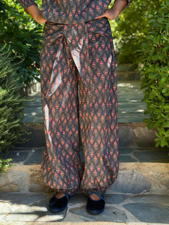 PANTALÓN HOJITAS