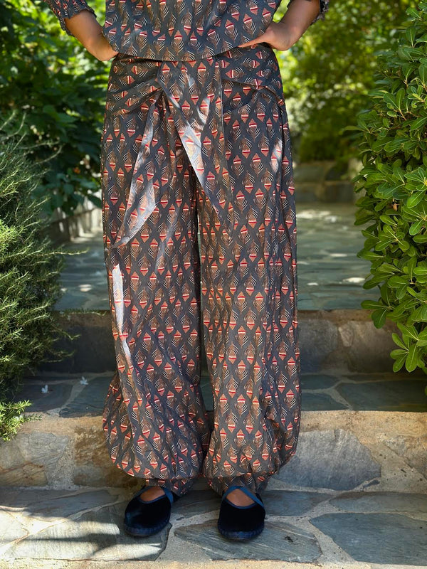 PANTALÓN HOJITAS