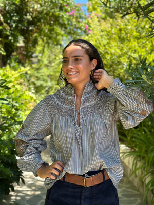 BLUSA BORDADOS