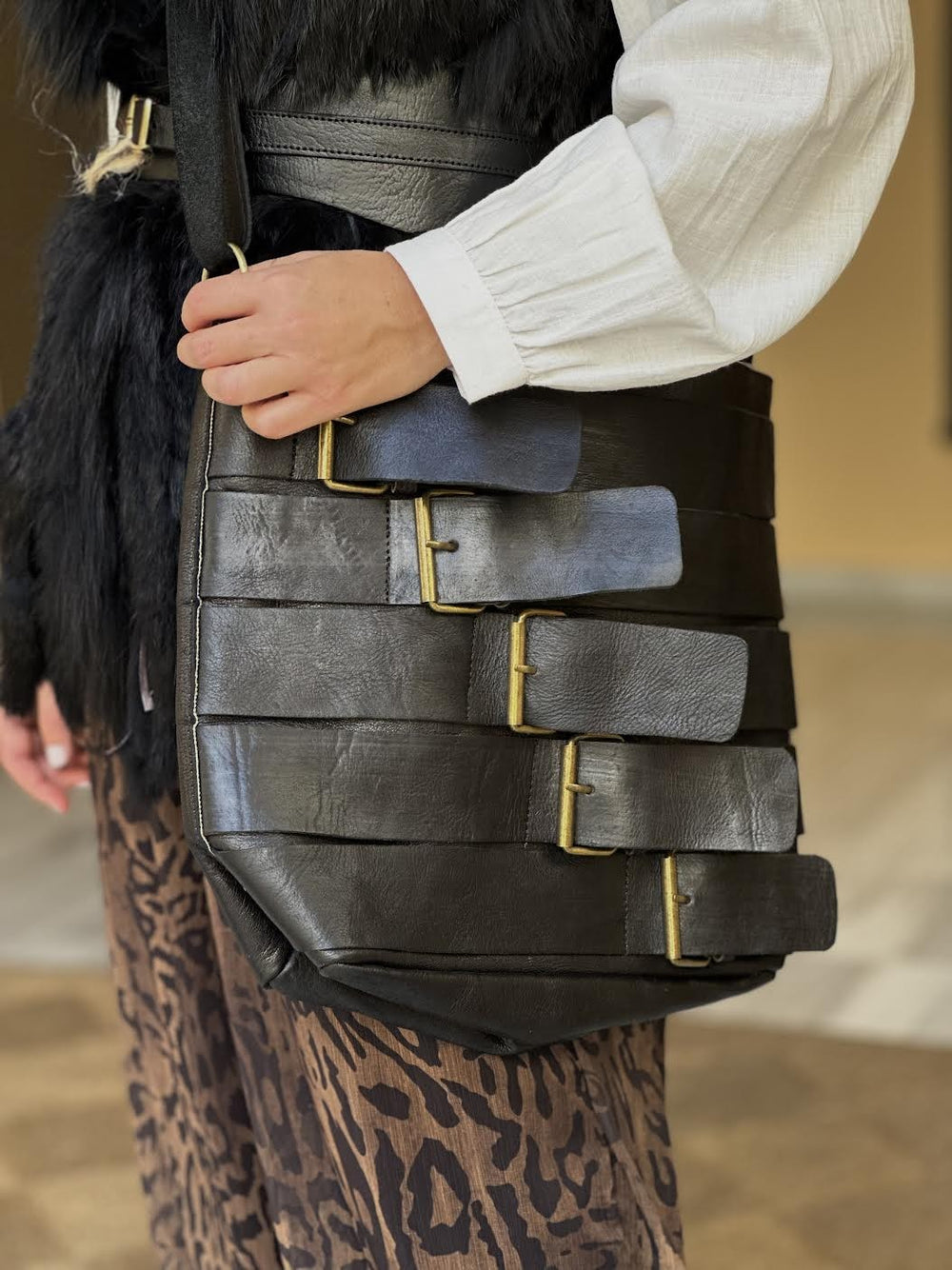 BOLSO PIEL HEBILLAS