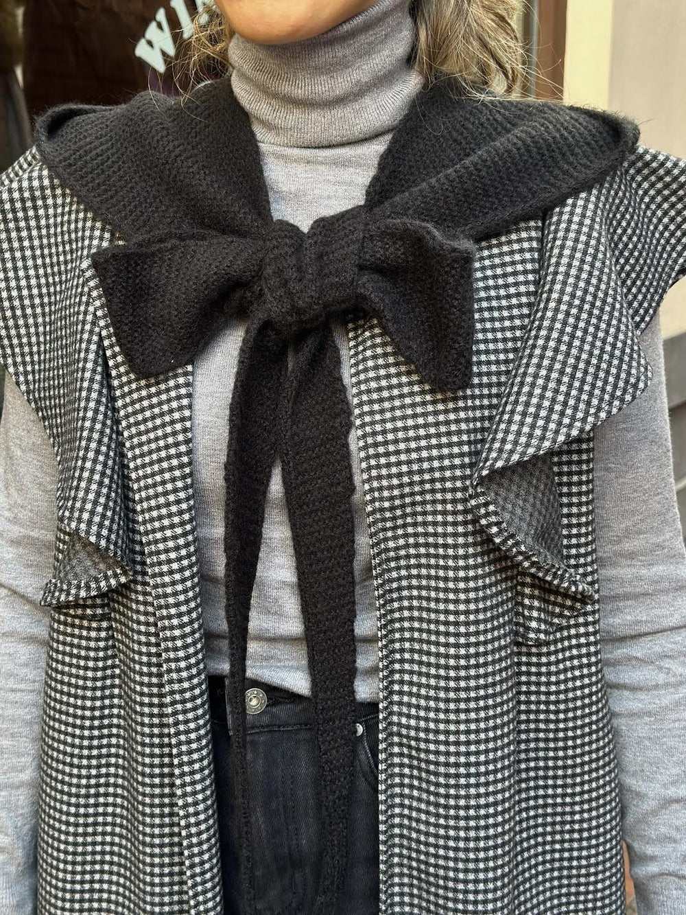 CAPUCHA LAZADA NEGRA