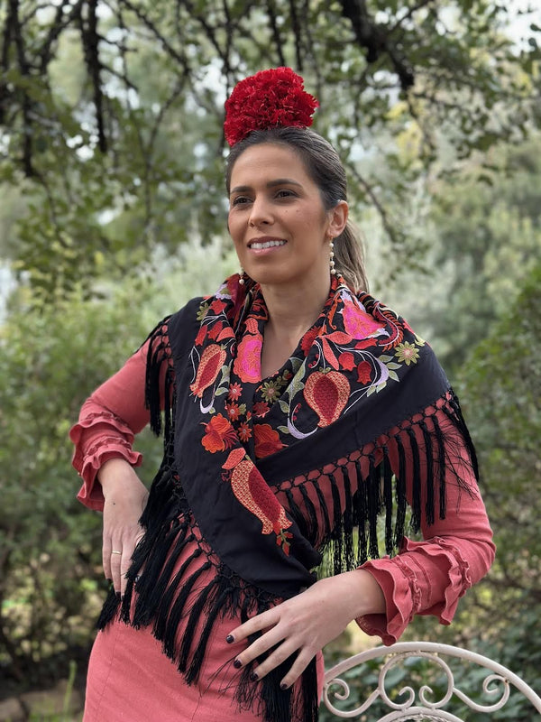 MANTÓN GRANADA NEGRO