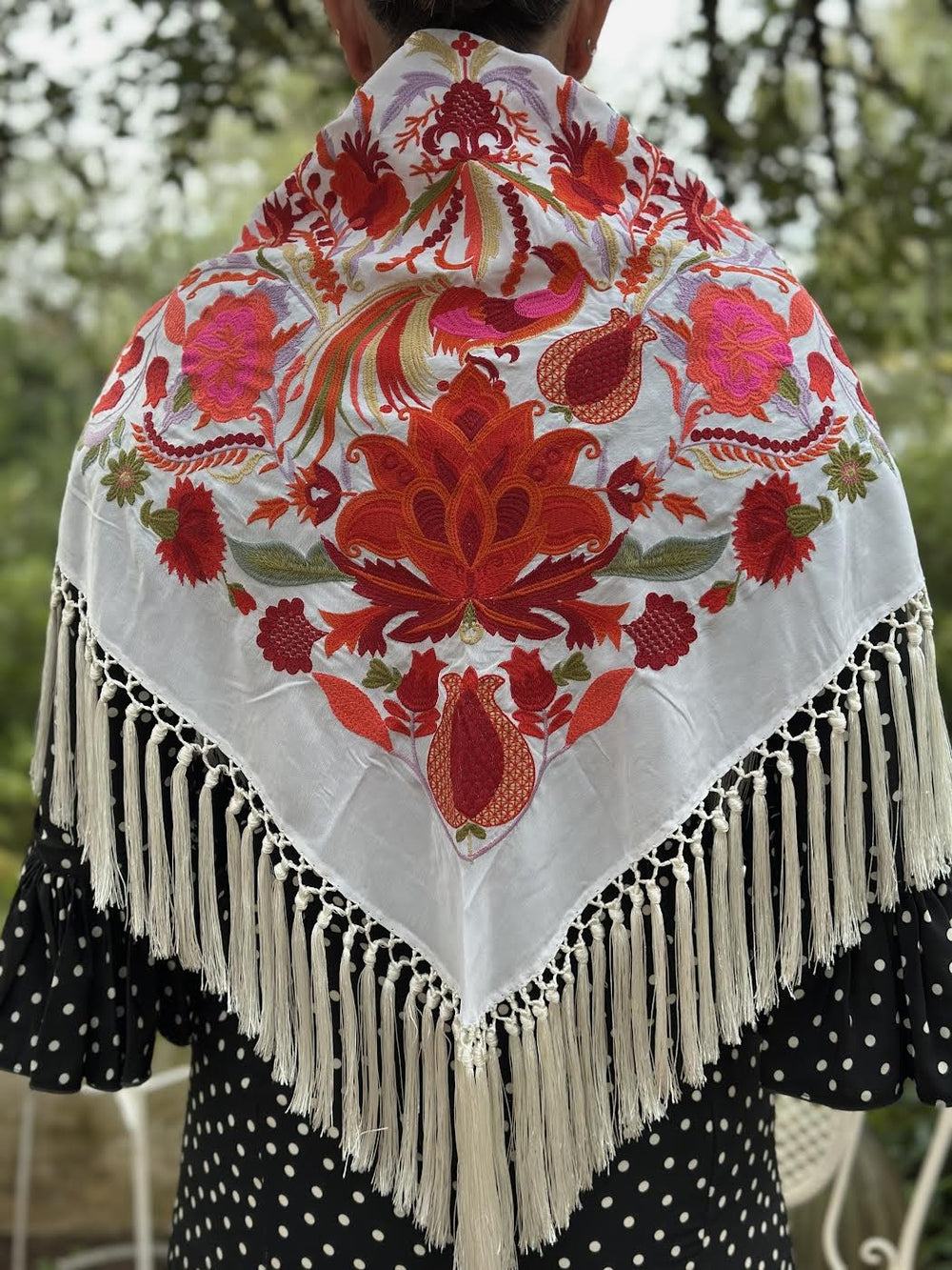 MANTÓN GRANADA BLANCO