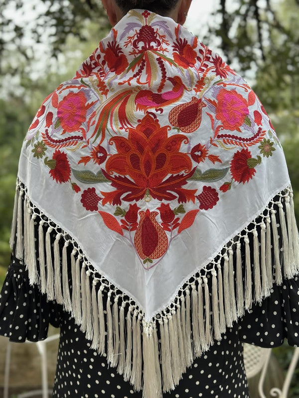 MANTÓN GRANADA BLANCO