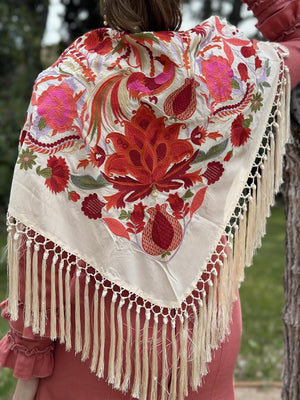MANTÓN GRANADA HUESO