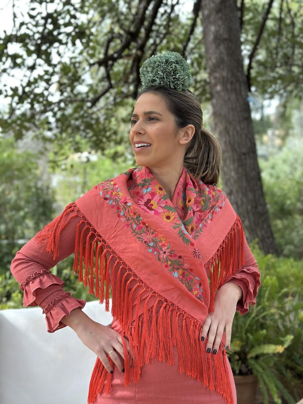 MANTÓN MARGARITA CORAL