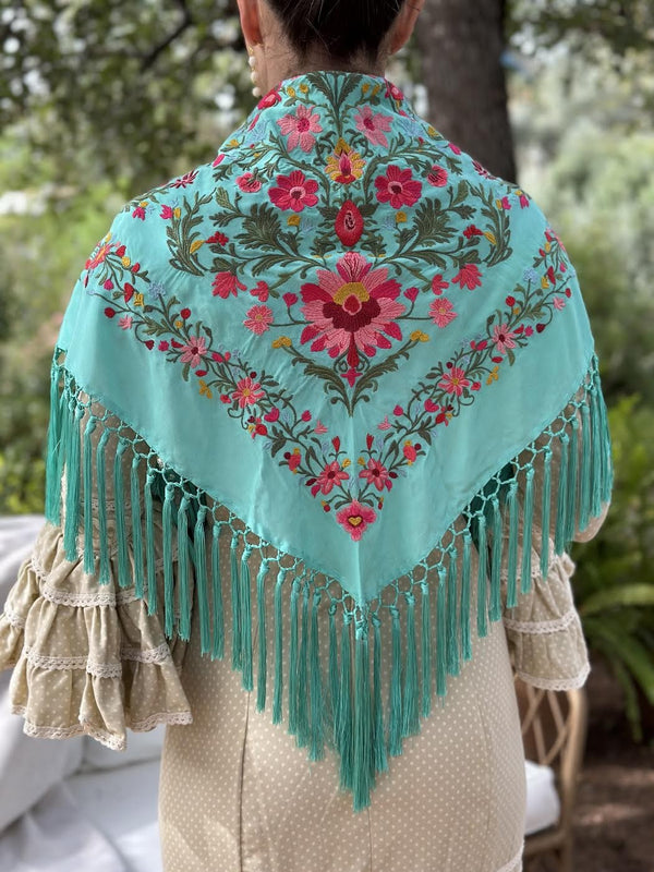 MANTÓN MARGARITA TURQUESA CLARO