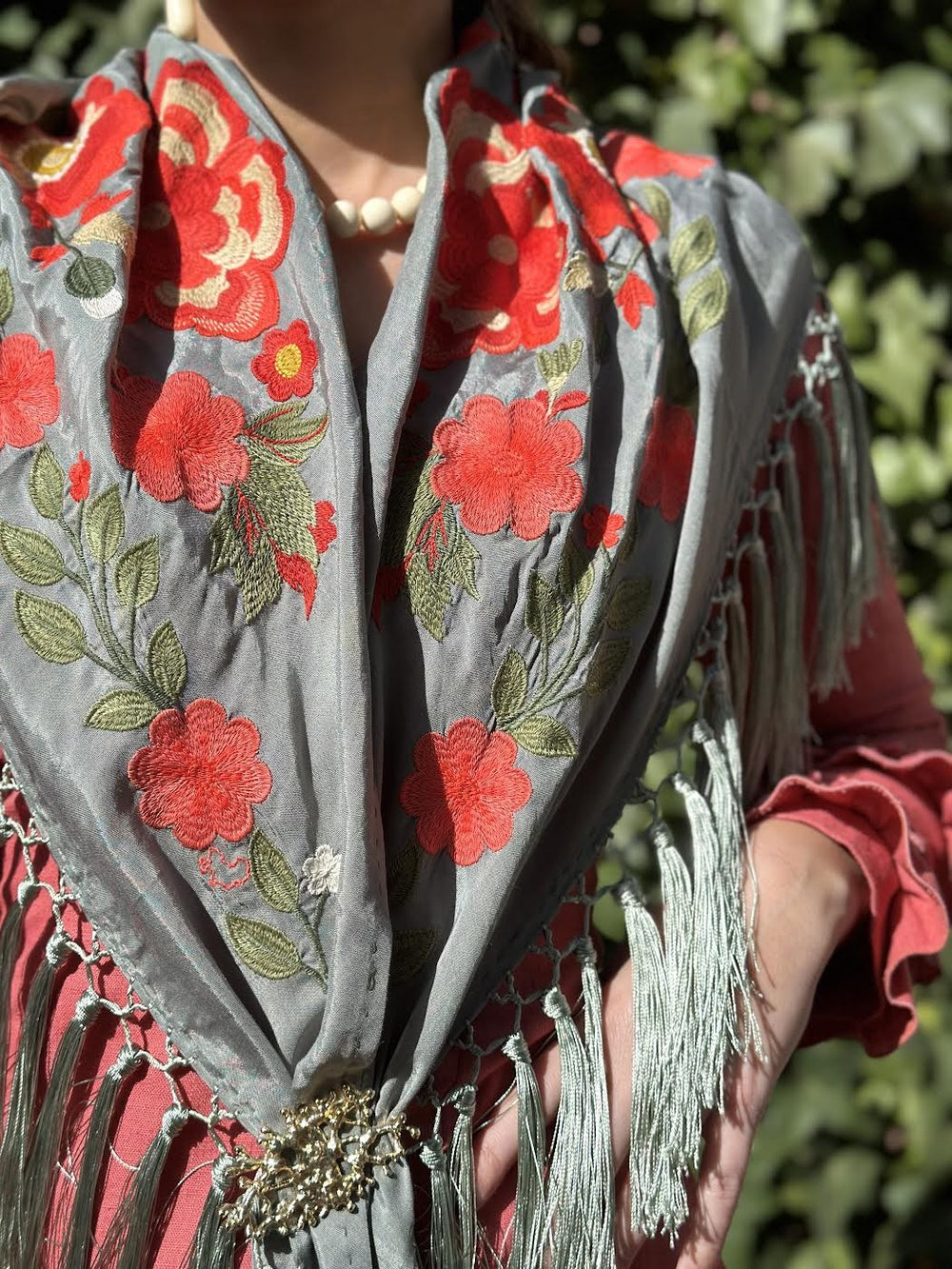 MANTÓN FLORAL VERDE JABONOSO