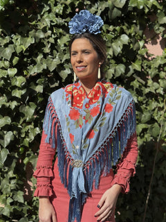 MANTÓN FLORAL CELESTE