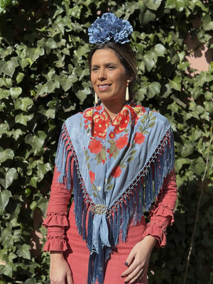 MANTÓN FLORAL CELESTE