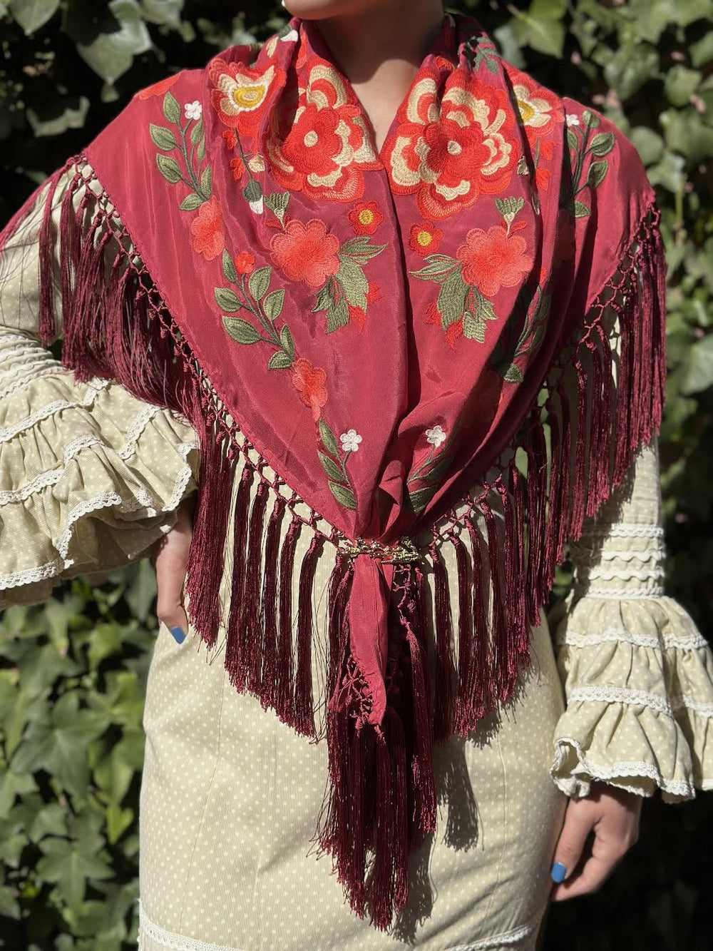 MANTÓN FLORAL GRANATE