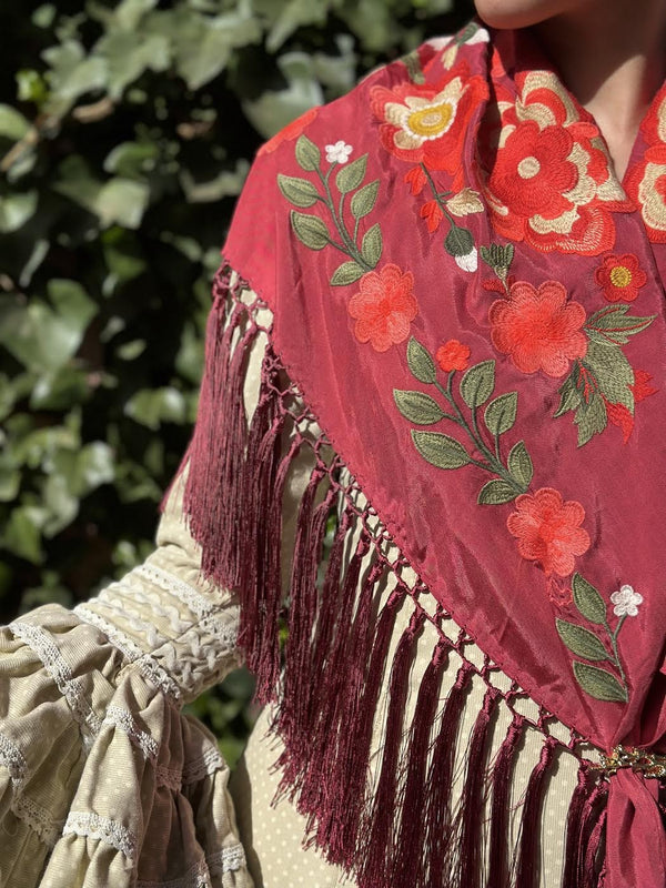 MANTÓN FLORAL GRANATE