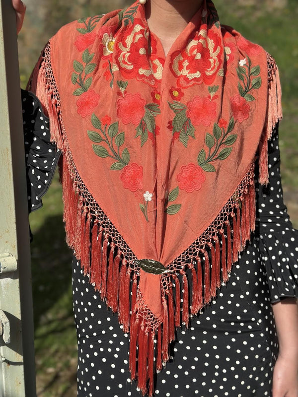MANTÓN FLORAL CORAL