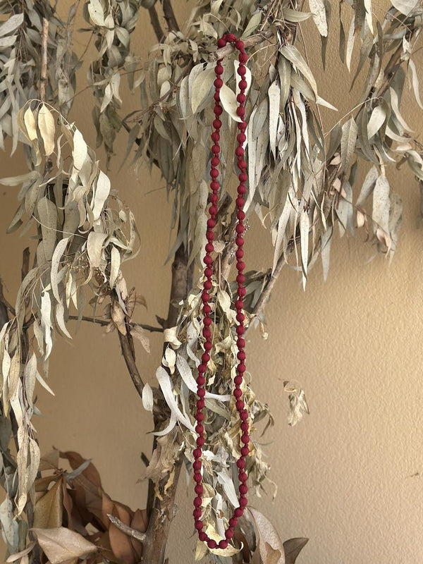 COLLAR BOLITAS VINO