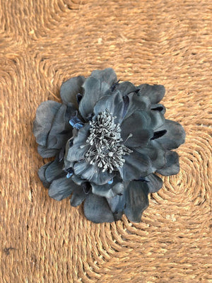 FLOR RITA AZUL PETRÓLEO