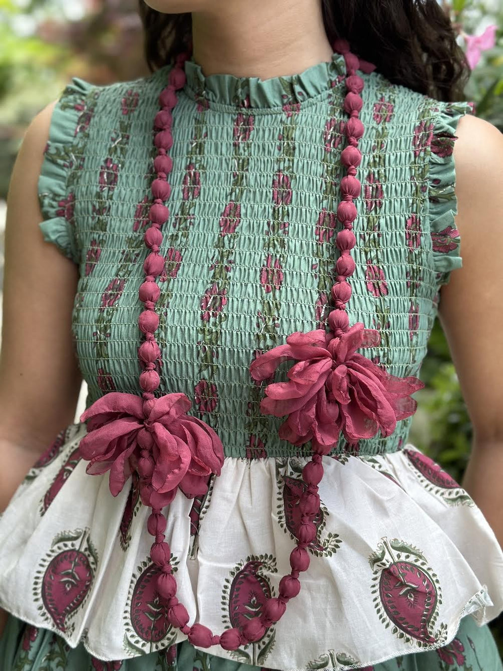 COLLAR BOLITAS ROSA