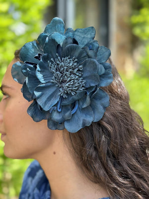 FLOR RITA AZUL PETRÓLEO