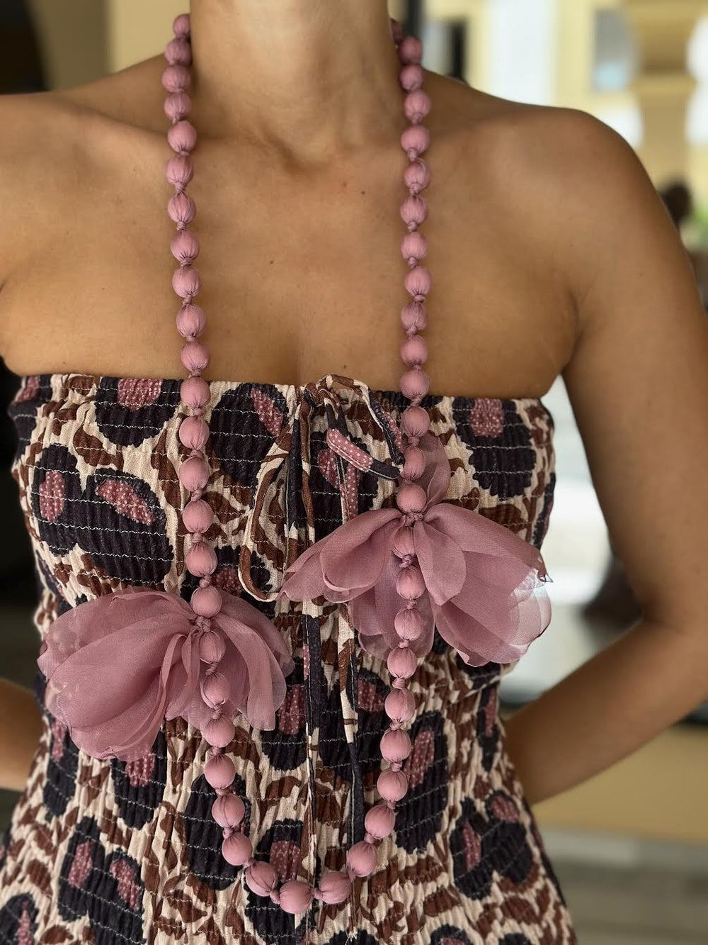 COLLAR BOLITAS ROSA