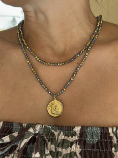 COLLAR BICOLOR VIRGEN NIÑA