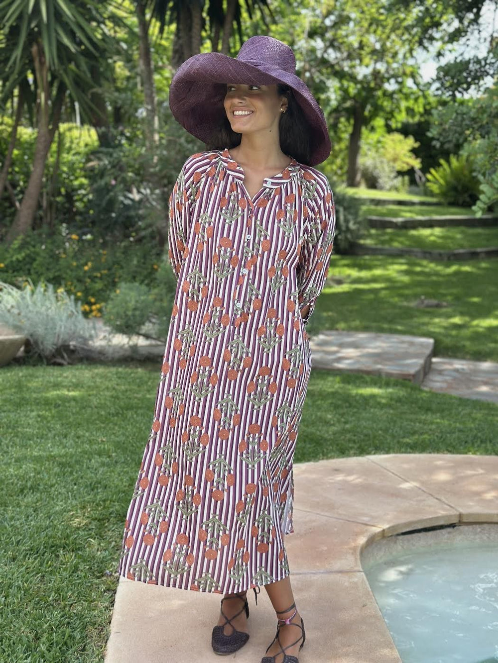 VESTIDO RAYITAS FLORAL