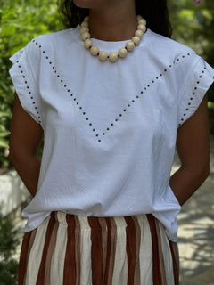 CAMISETA TACHUELITAS