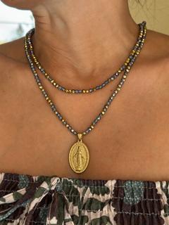 COLLAR BOLITAS VIRGEN MILAGROSA DORADA